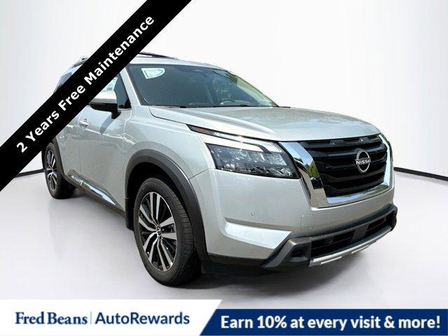 2025 Nissan Pathfinder Vehicle Photo in Flemington, NJ 08822