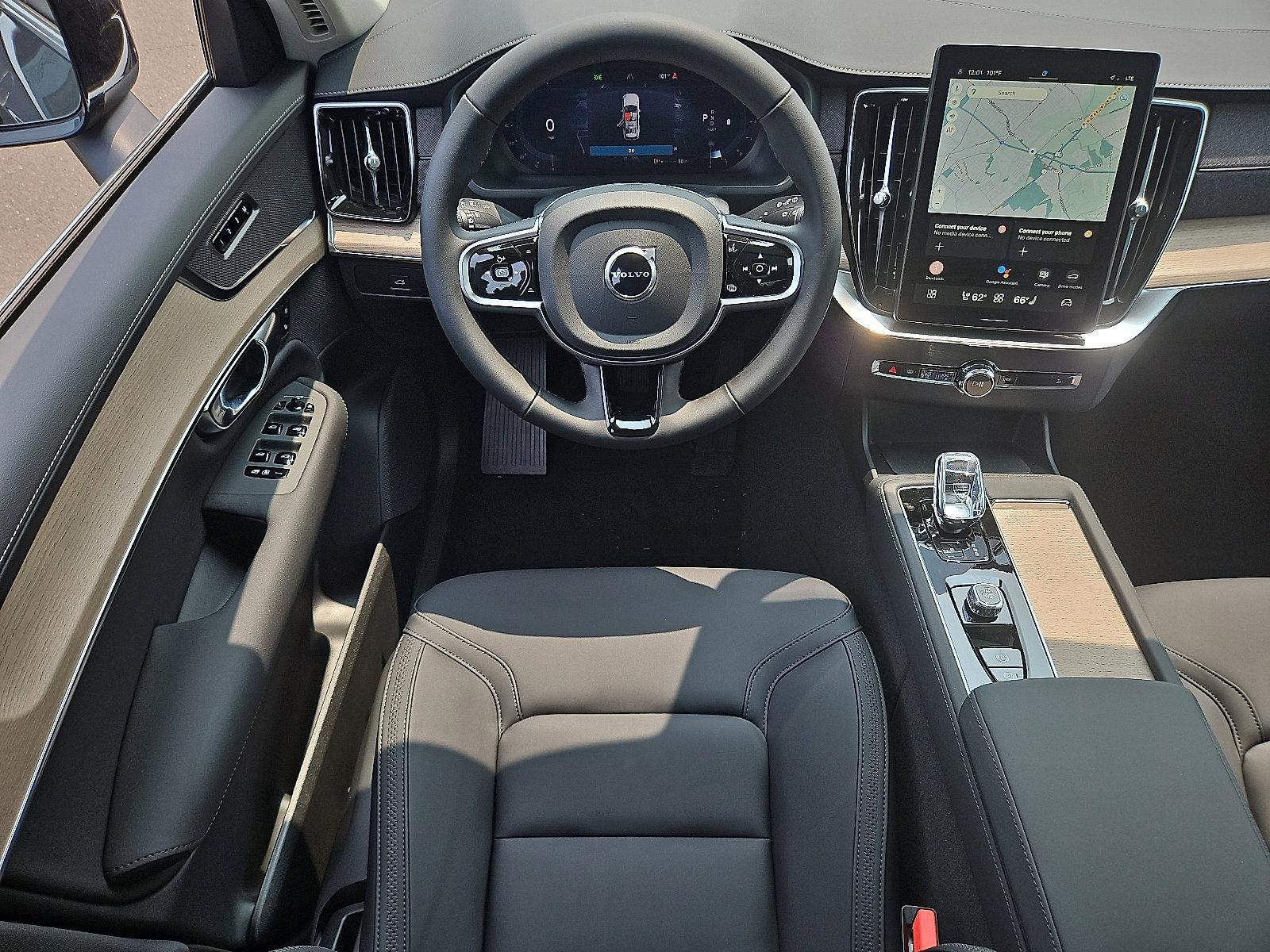 2025 Volvo XC90 Vehicle Photo in Trevose, PA 19053