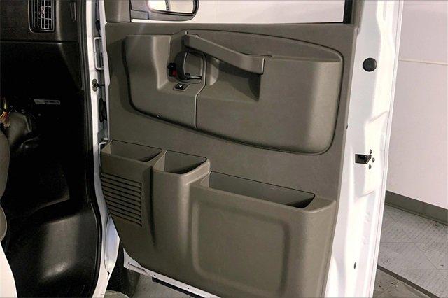 2023 GMC Savana Cargo 2500 Vehicle Photo in KANSAS CITY, MO 64114-4502
