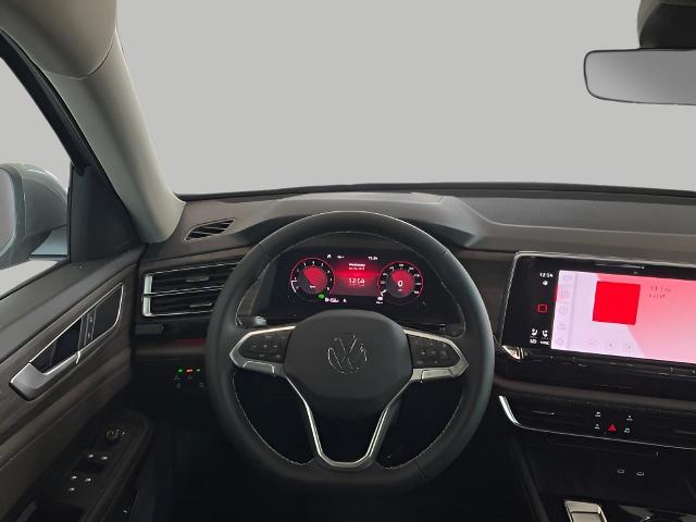 2025 Volkswagen Atlas Vehicle Photo in Oshkosh, WI 54904