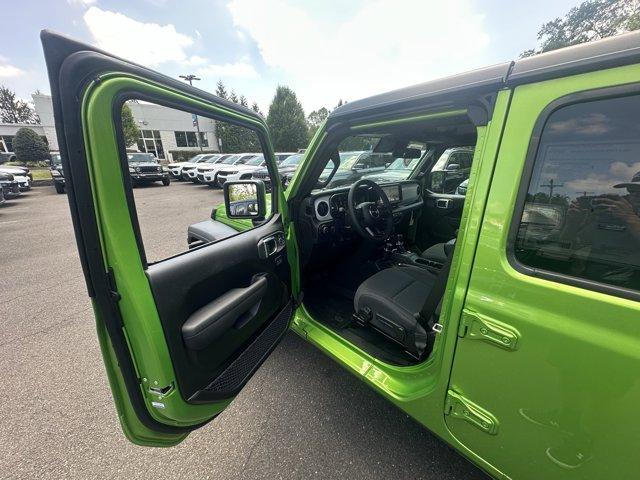 2025 Jeep Wrangler Vehicle Photo in Doylsetown, PA 18901