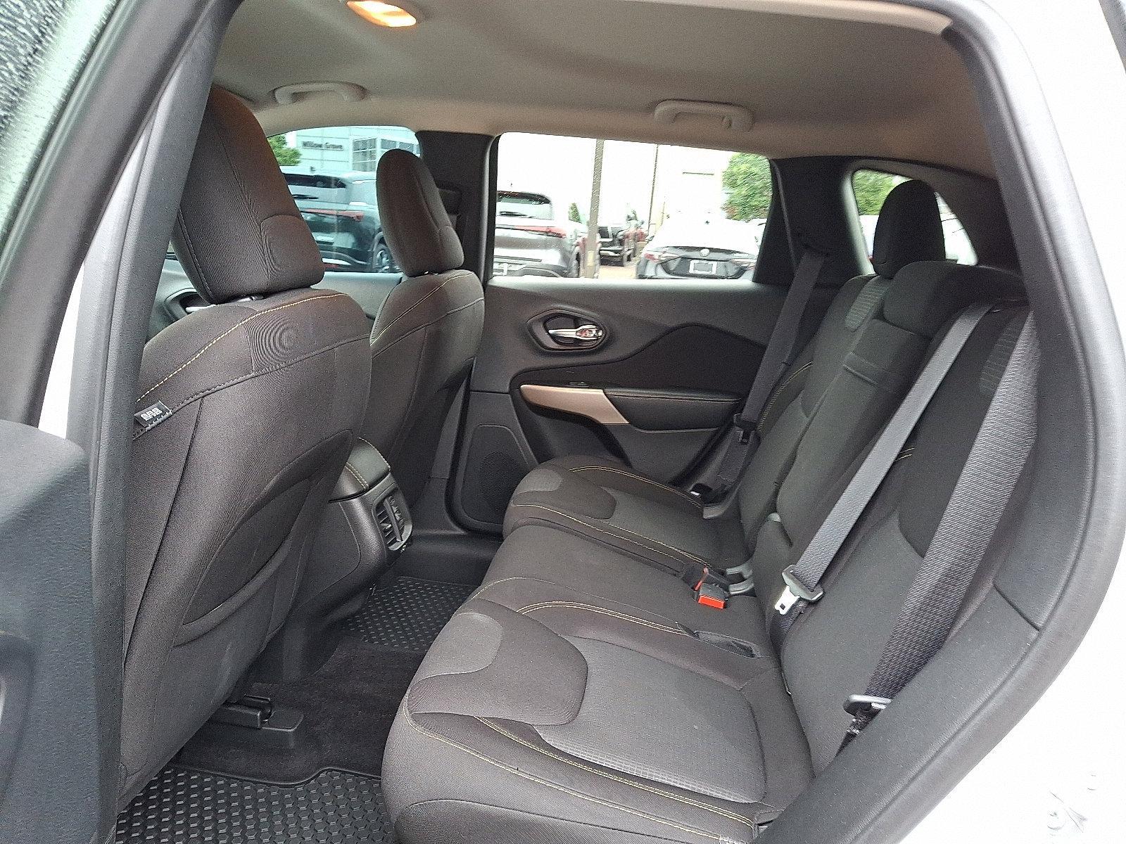 2017 Jeep Cherokee Vehicle Photo in Willow Grove, PA 19090