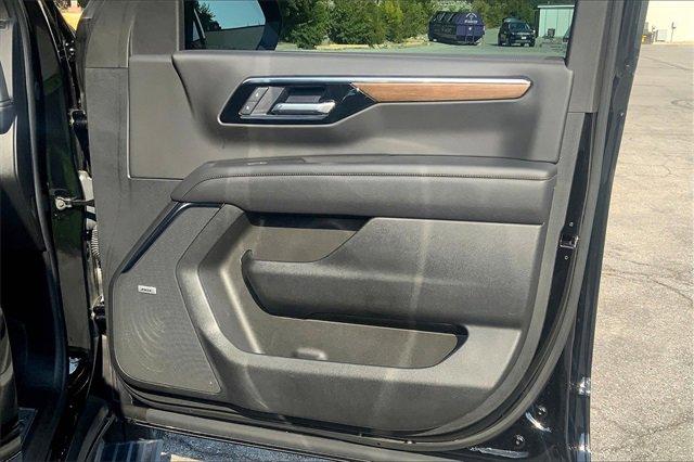 2025 Chevrolet Tahoe Vehicle Photo in KANSAS CITY, MO 64114-4545