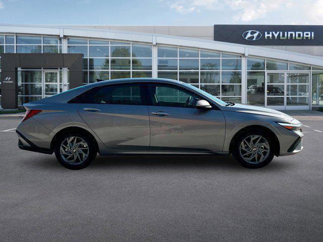 2024 Hyundai ELANTRA Vehicle Photo in Shiloh, IL 62269