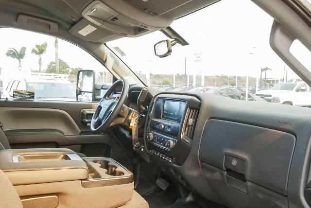 2023 Chevrolet Silverado Chassis Cab Vehicle Photo in VENTURA, CA 93003-8585