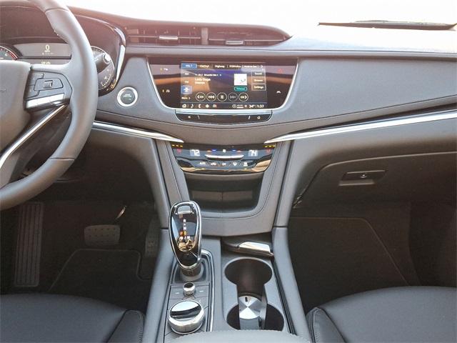 2025 Cadillac XT6 Vehicle Photo in ALLENTOWN, PA 18103-7399