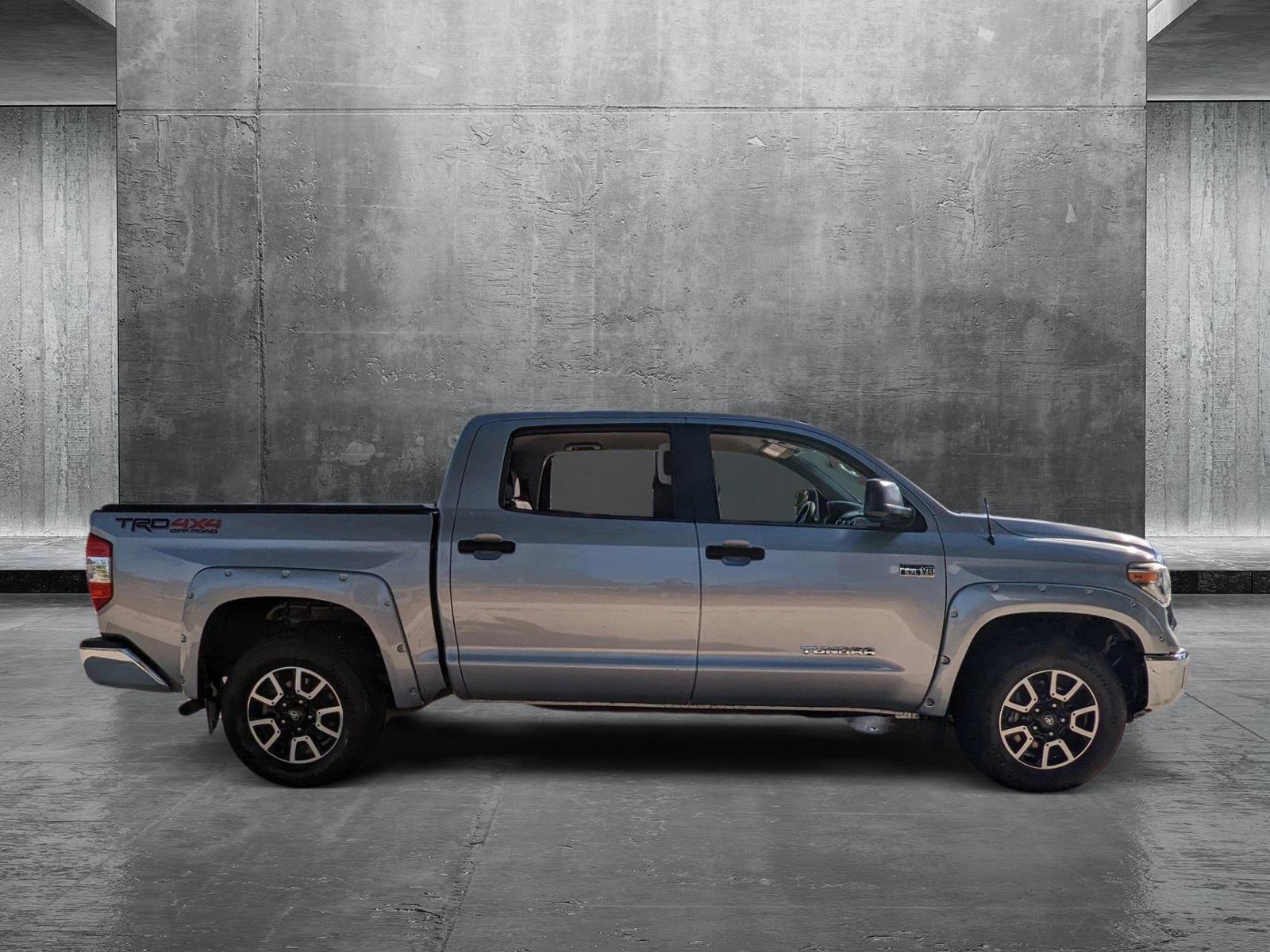 2018 Toyota Tundra 4WD Vehicle Photo in Davie, FL 33331