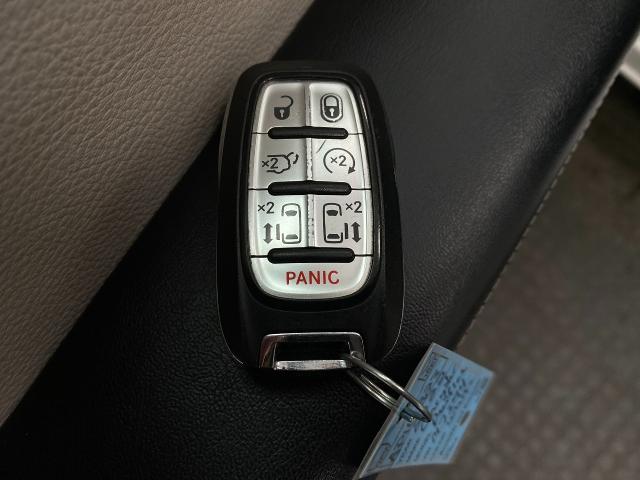 2022 Chrysler Pacifica Vehicle Photo in Appleton, WI 54913