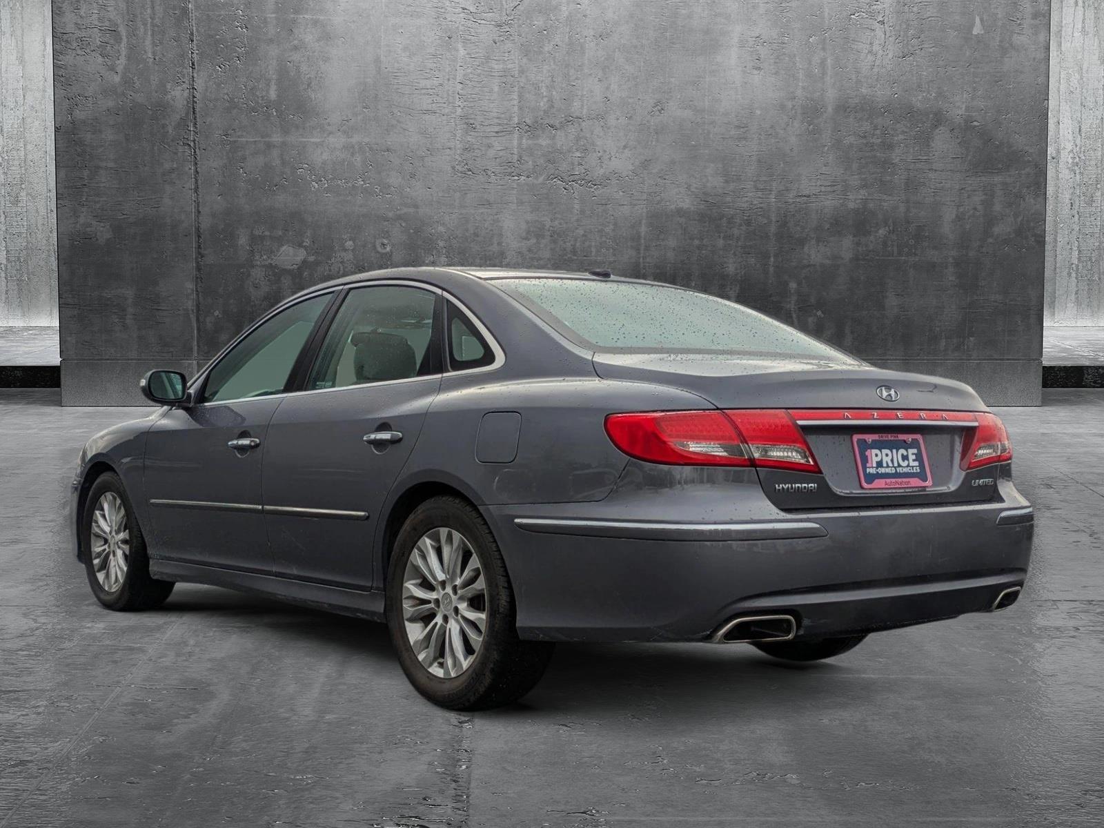 2011 Hyundai Azera Vehicle Photo in LAUREL, MD 20707-4697