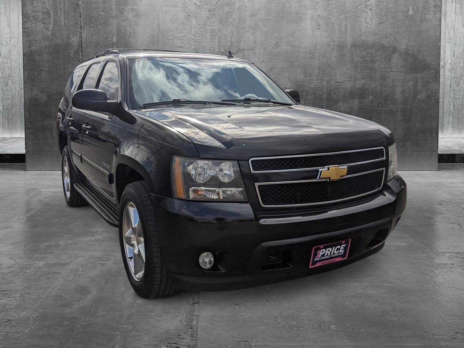 2012 Chevrolet Tahoe LT photo 3