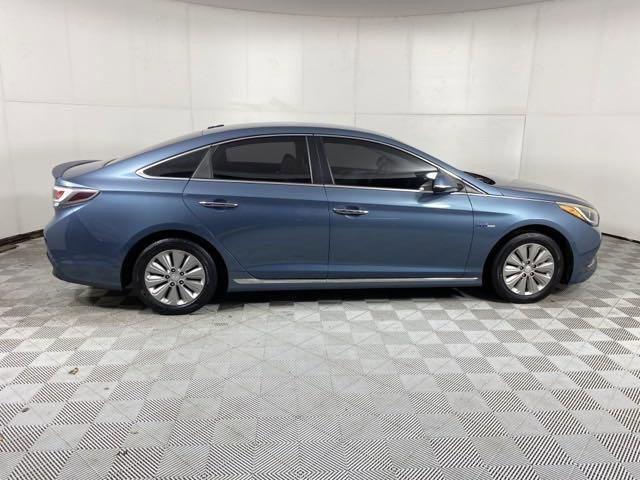 2016 Hyundai Sonata Hybrid Vehicle Photo in MEDINA, OH 44256-9001