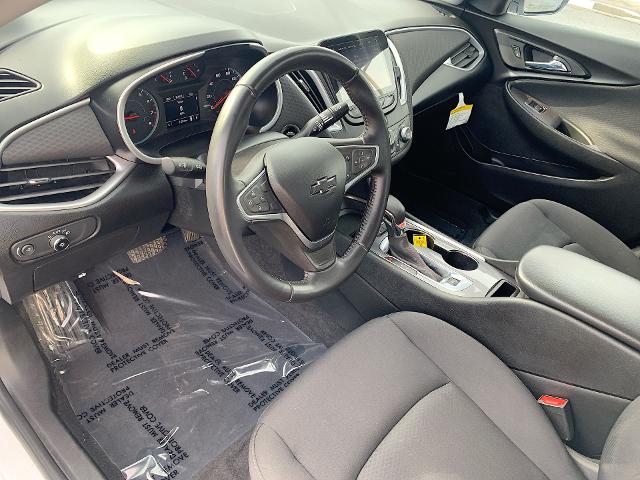 2022 Chevrolet Malibu Vehicle Photo in MOON TOWNSHIP, PA 15108-2571