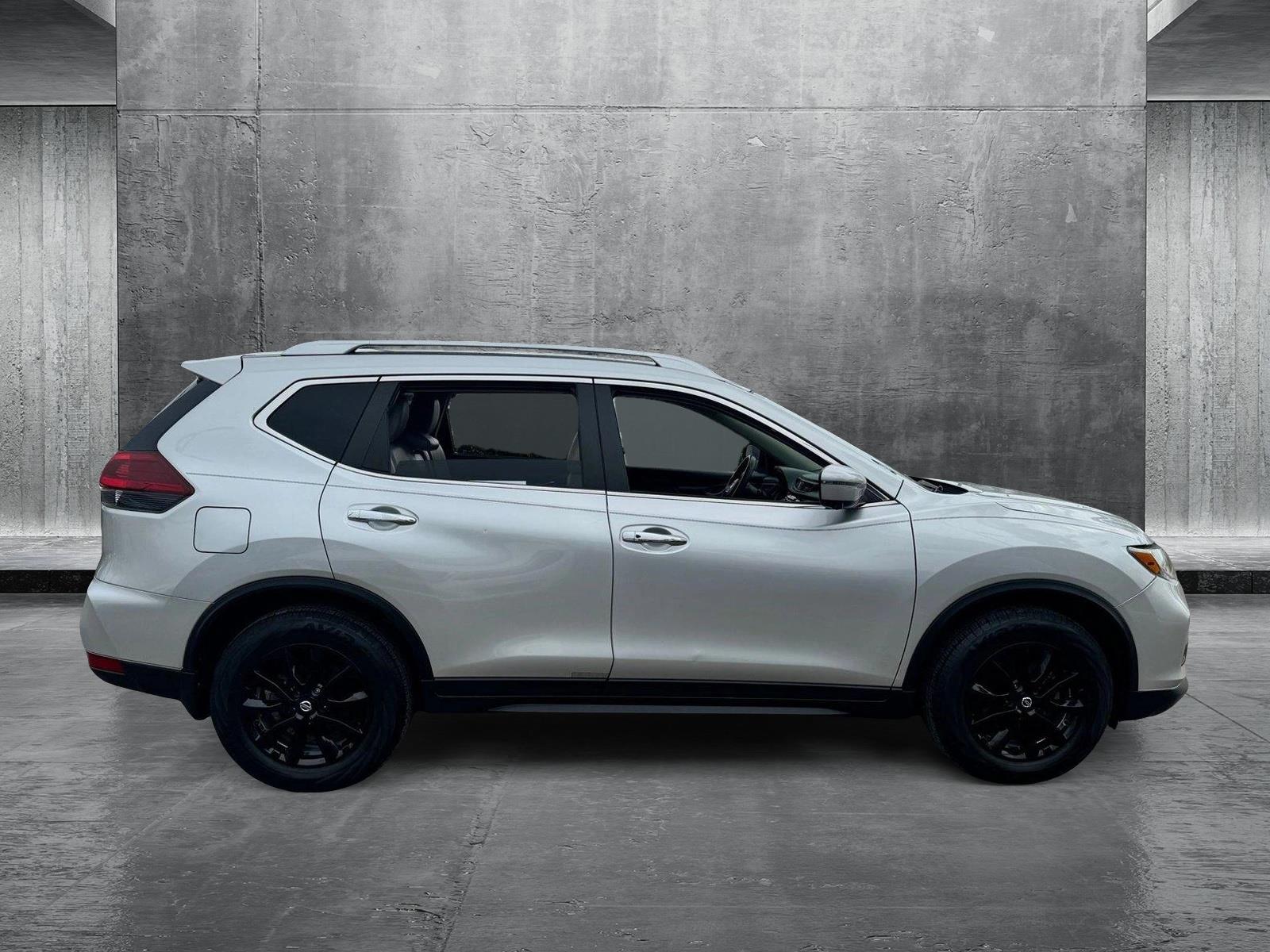 2018 Nissan Rogue Vehicle Photo in Tampa, FL 33614