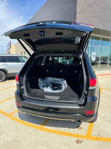 2021 Jeep Grand Cherokee Vehicle Photo in Peoria, IL 61615