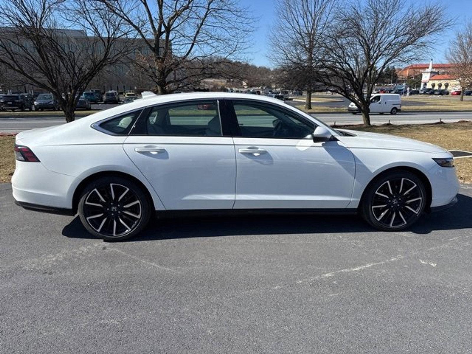 2025 Honda Accord Hybrid Vehicle Photo in Harrisburg, PA 17111