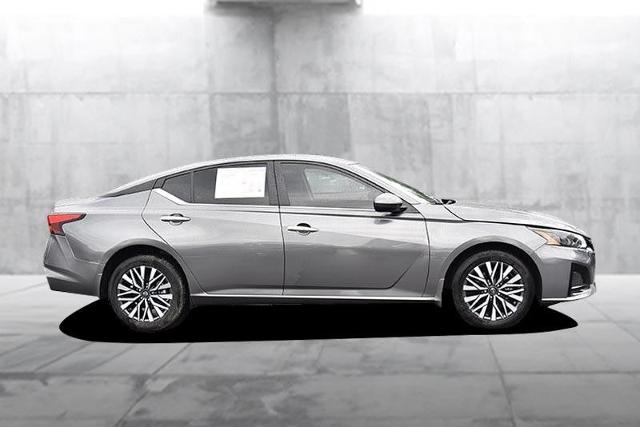 2023 Nissan Altima Vehicle Photo in Ballwin, MO 63011