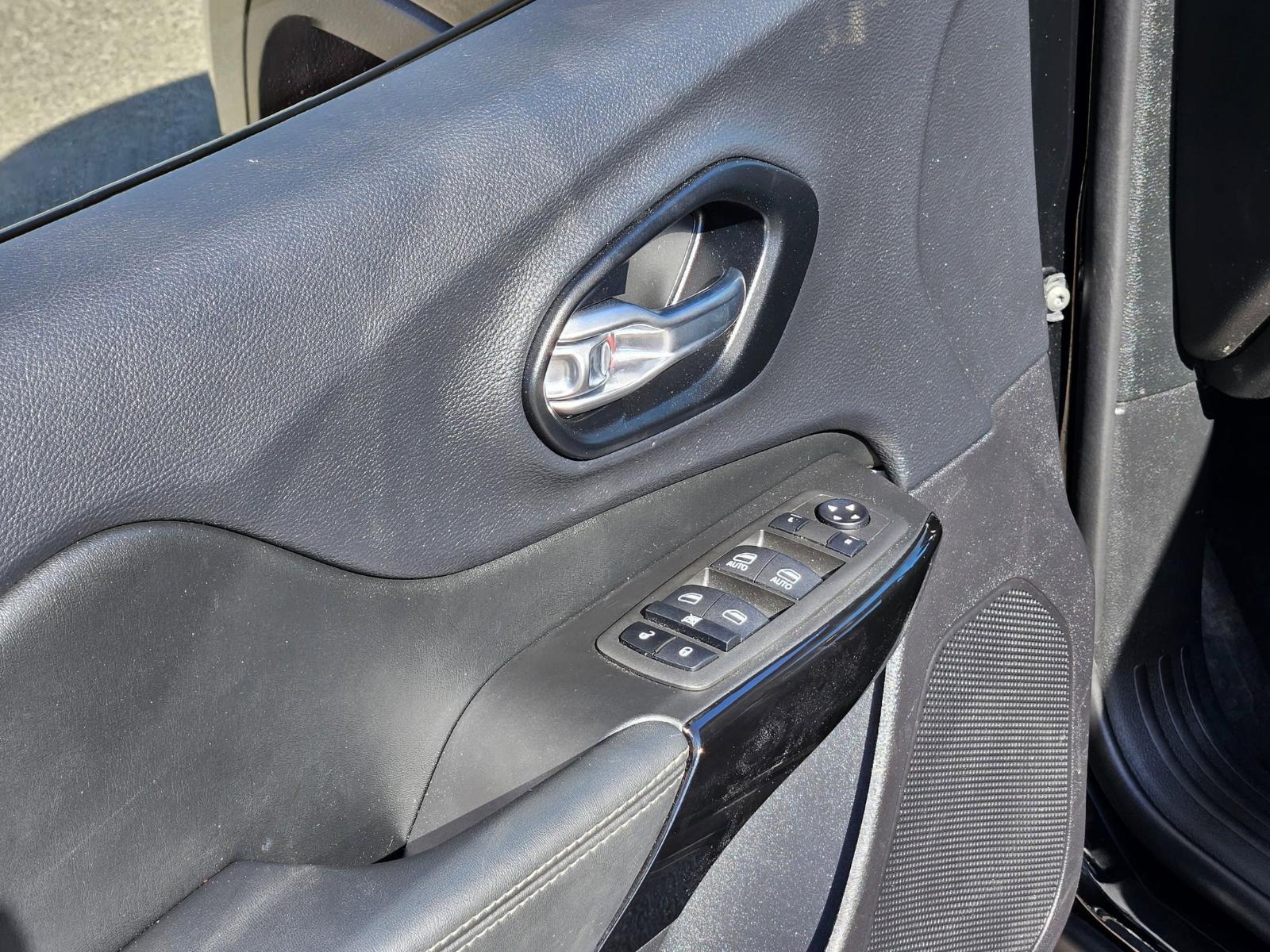 2023 Jeep Cherokee Vehicle Photo in Seguin, TX 78155