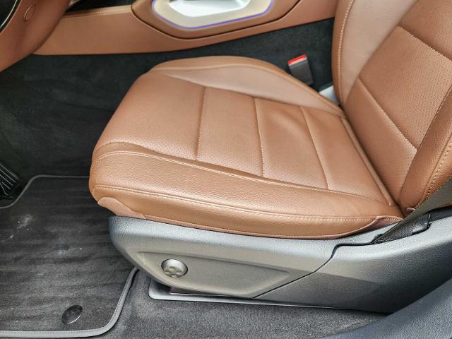 2025 Mercedes-Benz GLE Vehicle Photo in HOUSTON, TX 77079