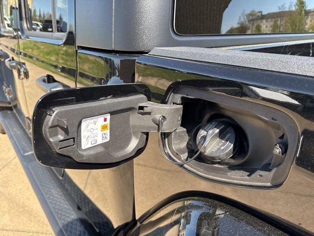 2024 Jeep Gladiator Vehicle Photo in MEDINA, OH 44256-9631