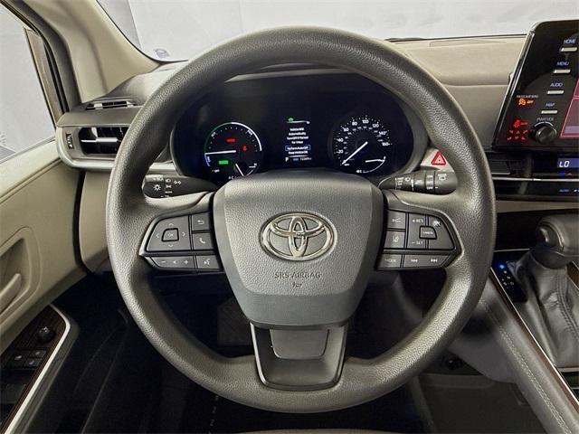 2022 Toyota Sienna Vehicle Photo in Everett, WA 98204