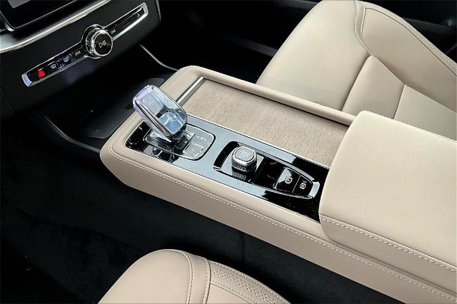 2025 Volvo XC90 Plug-In Hybrid Vehicle Photo in Grapevine, TX 76051