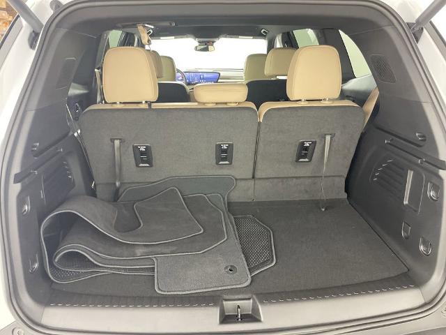 2025 Buick Enclave Vehicle Photo in GILBERT, AZ 85297-0402
