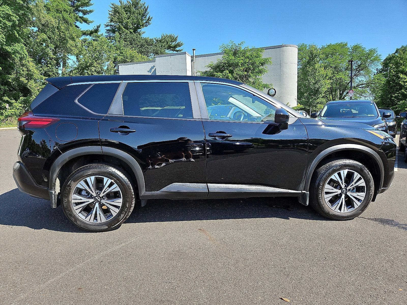 2023 Nissan Rogue Vehicle Photo in Jenkintown, PA 19046