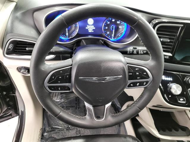2023 Chrysler Pacifica Vehicle Photo in Kaukauna, WI 54130