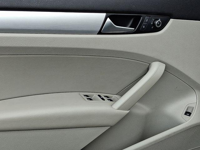 2013 Volkswagen Passat Vehicle Photo in DANBURY, CT 06810-5034