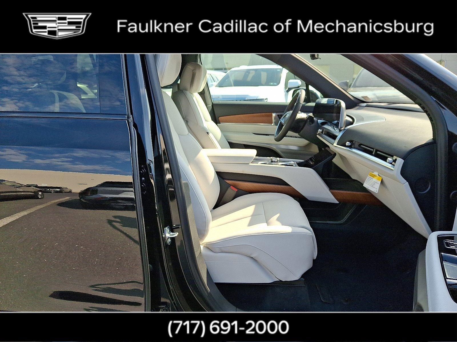 2026 Cadillac VISTIQ Vehicle Photo in MECHANICSBURG, PA 17050-1707