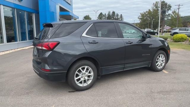 2022 Chevrolet Equinox Vehicle Photo in BOSTON, NY 14025-9684