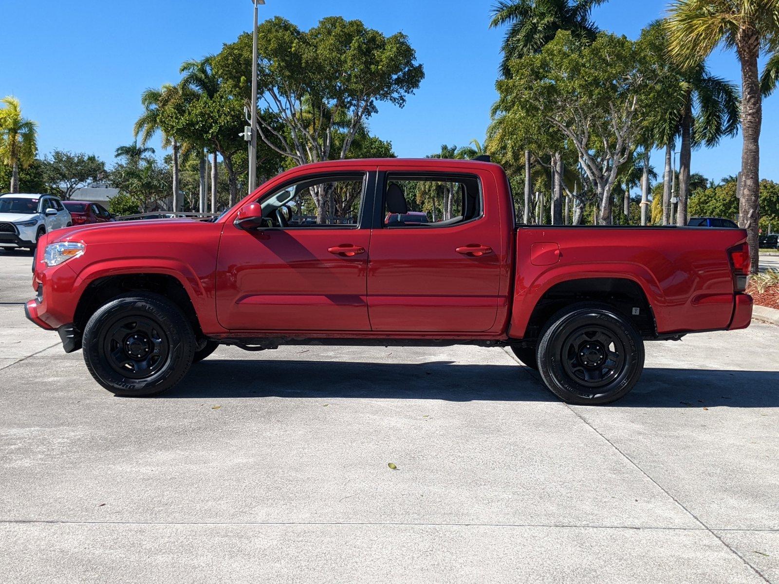 2022 Toyota Tacoma 2WD Vehicle Photo in Davie, FL 33331