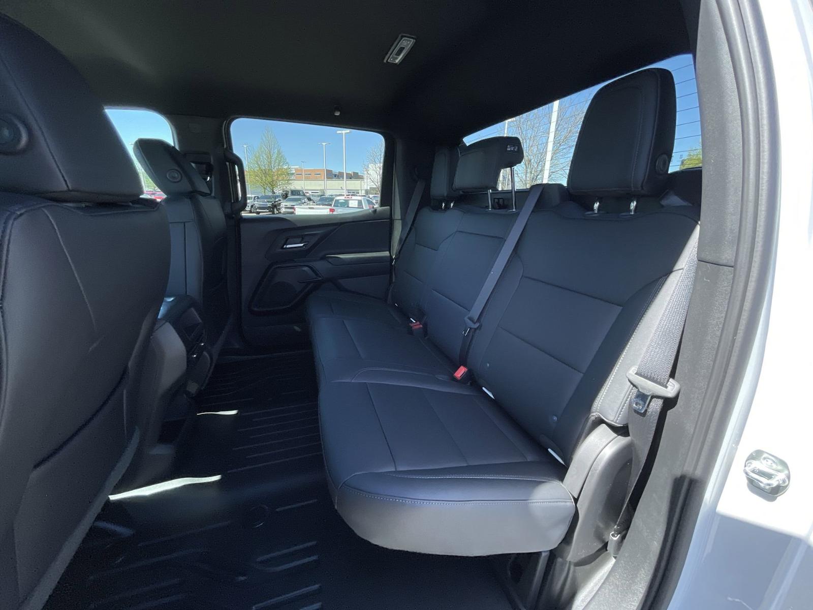 2024 Chevrolet Silverado EV Vehicle Photo in BENTONVILLE, AR 72712-4322