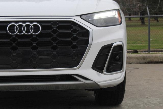 2024 Audi Q5 Vehicle Photo in HOUSTON, TX 77090