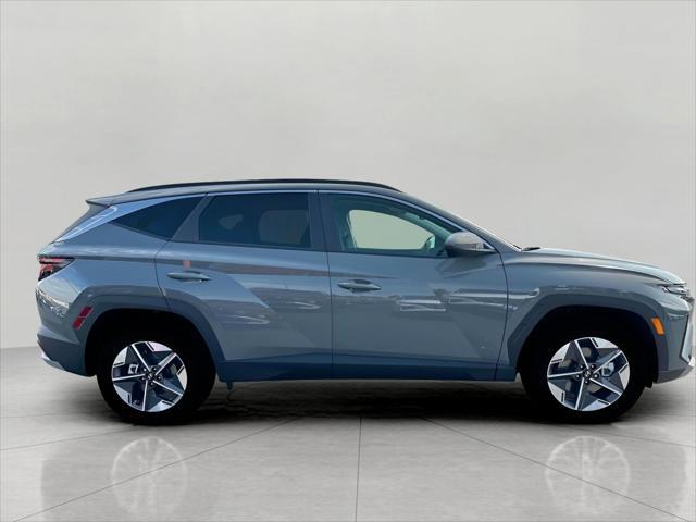 2025 Hyundai TUCSON Vehicle Photo in Green Bay, WI 54304