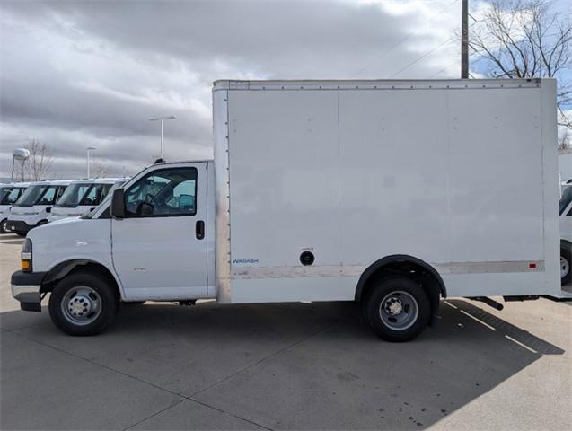 2024 Chevrolet Express Commercial Cutaway Vehicle Photo in ENGLEWOOD, CO 80113-6708