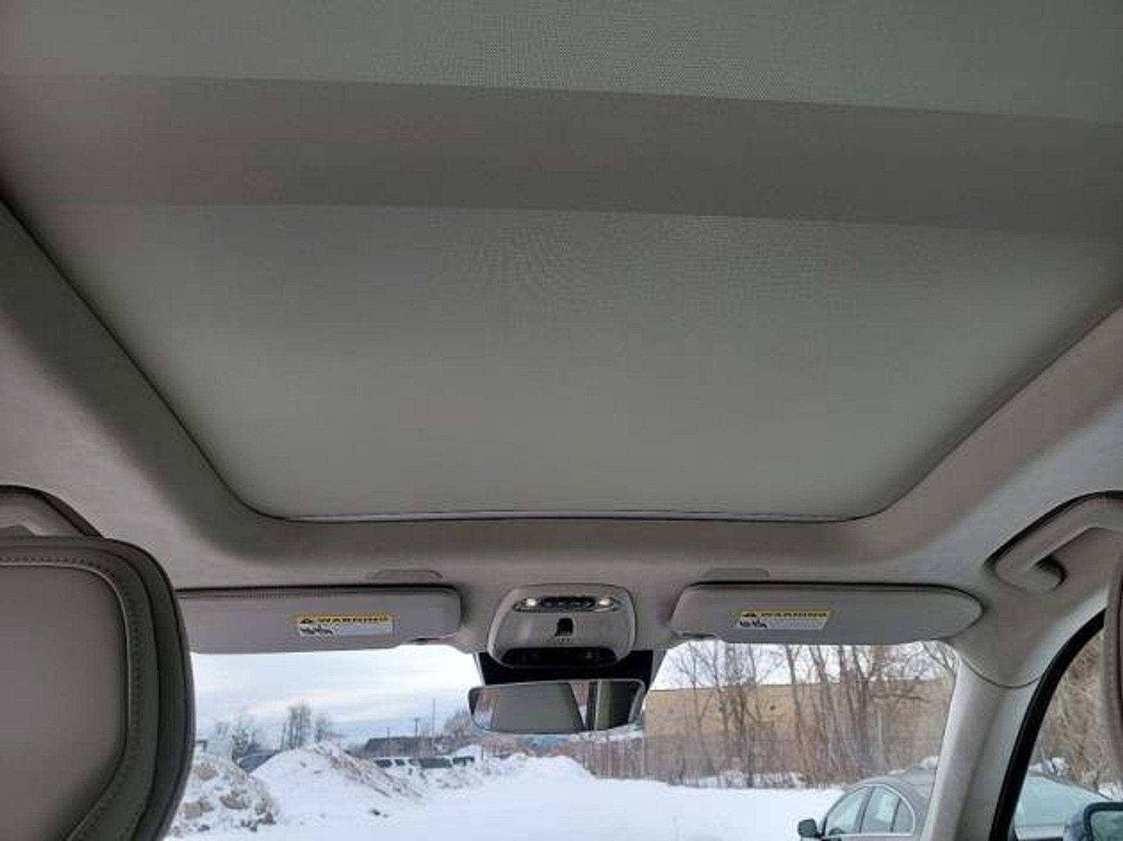 2022 Volvo XC90 Vehicle Photo in Trevose, PA 19053