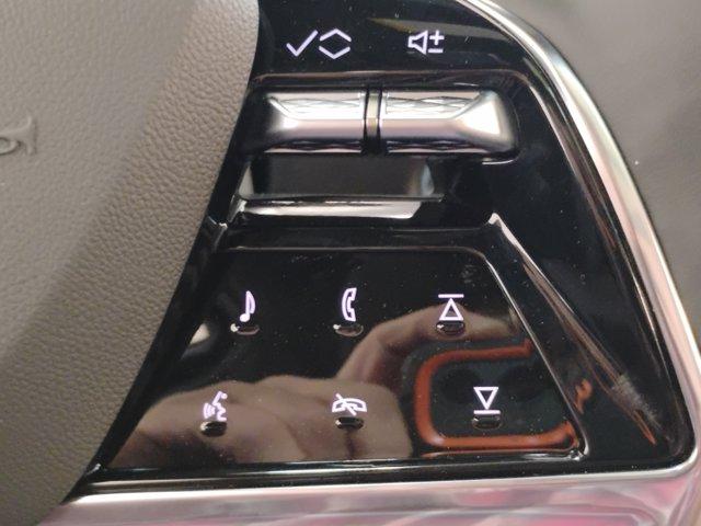 2025 Cadillac Escalade Vehicle Photo in PINEVILLE, NC 28134-8495