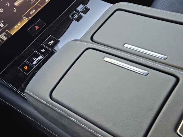 2025 INFINITI QX80 Vehicle Photo in Fort Worth, TX 76132