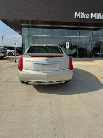 2016 Cadillac XTS Vehicle Photo in Peoria, IL 61615