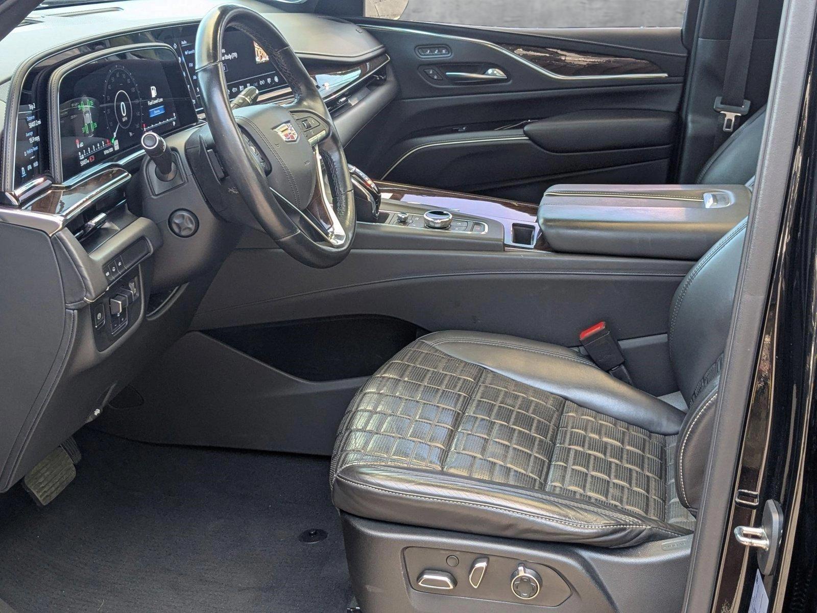 2021 Cadillac Escalade ESV Vehicle Photo in PEMBROKE PINES, FL 33024-6534