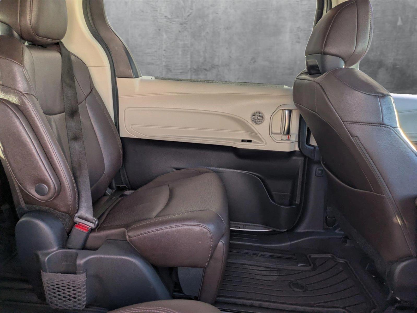 2024 Toyota Sienna Vehicle Photo in Winter Park, FL 32792