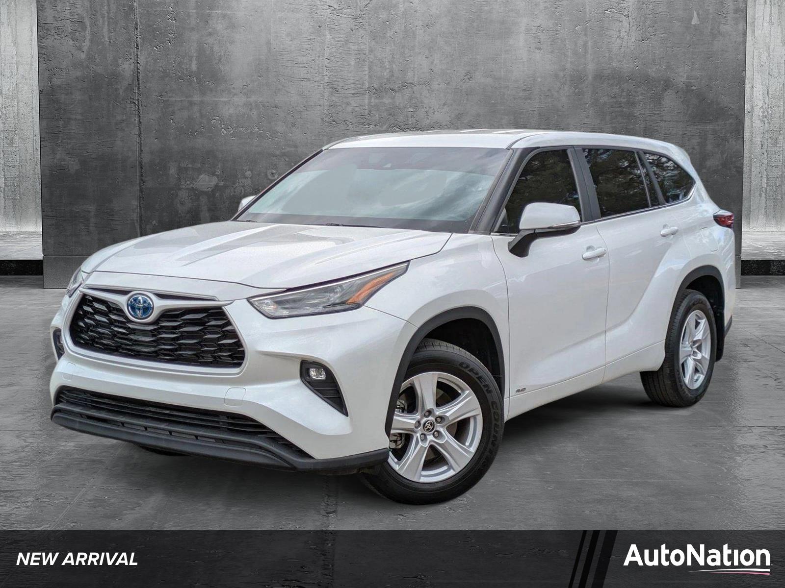 2023 Toyota Highlander Vehicle Photo in GOLDEN, CO 80401-3850