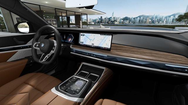 2025 BMW 760i xDrive Vehicle Photo in GRAPEVINE, TX 76051