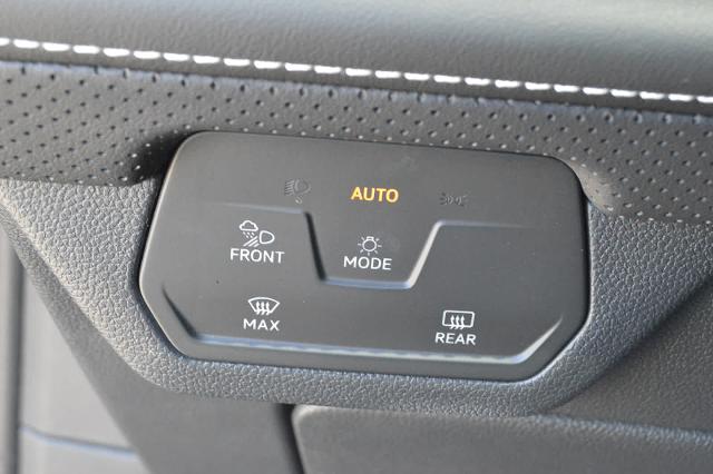 2024 Volkswagen Atlas Cross Sport Vehicle Photo in Houston, TX 77090