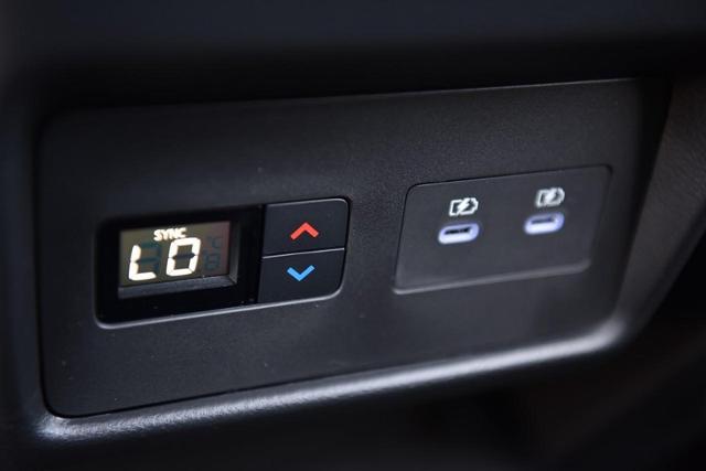 2025 Nissan Rogue Vehicle Photo in Ballwin, MO 63011