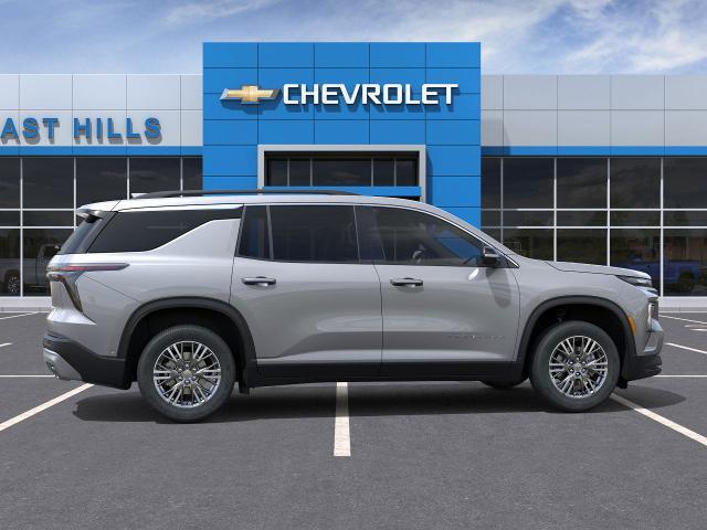 2025 Chevrolet Traverse Vehicle Photo in Roslyn, NY 11576