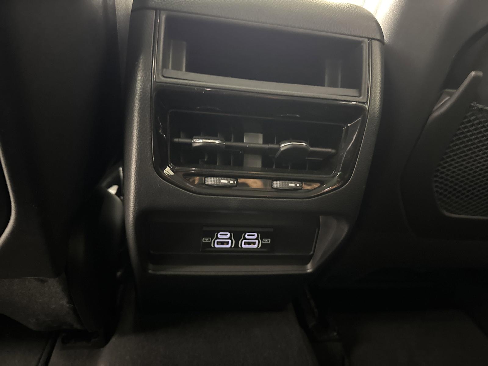 2024 Jeep Grand Cherokee Vehicle Photo in GEORGETOWN, TX 78626-7508