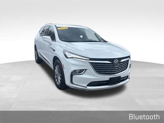 2024 Buick Enclave Vehicle Photo in Fishers, IN 46038