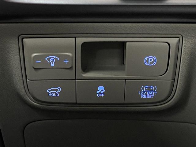 2025 Hyundai TUCSON Hybrid Vehicle Photo in Appleton, WI 54913